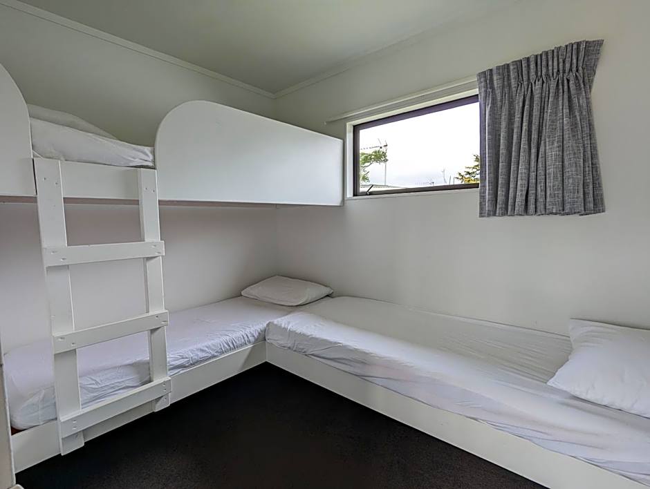 Holdens Bay Holiday Park