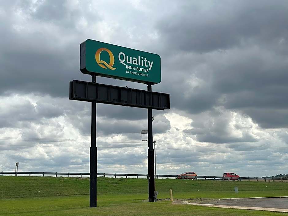 Quality Inn & Suites Salina