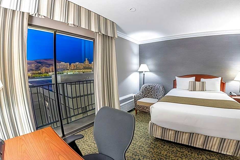 Salt Lake Plaza Hotel SureStay Collection by Best Western