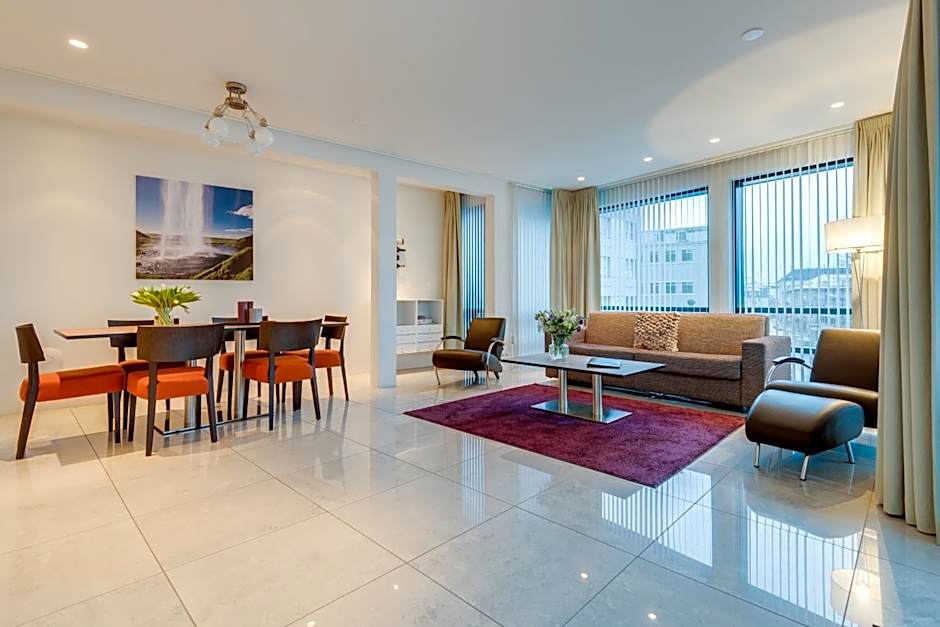 Black Pearl Apartment Hotel