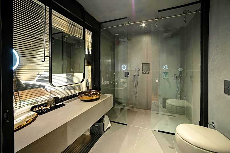 39 Kalamış Marina Hotel & Restaurant