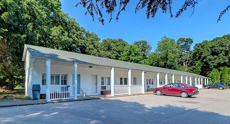 Hamilton Village Inn