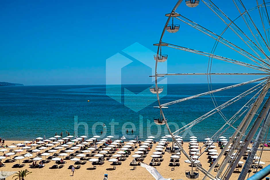 Briz Beach Apartments