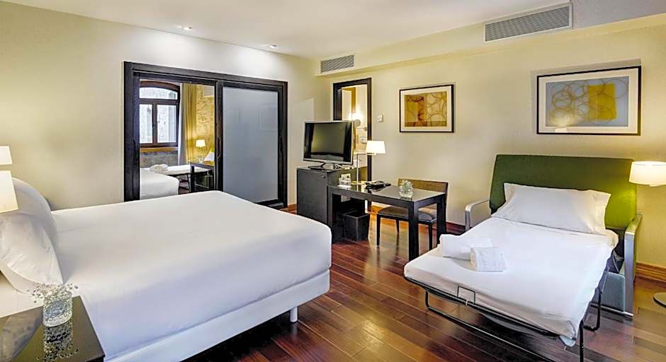 NH Salamanca Puerta de la Catedral