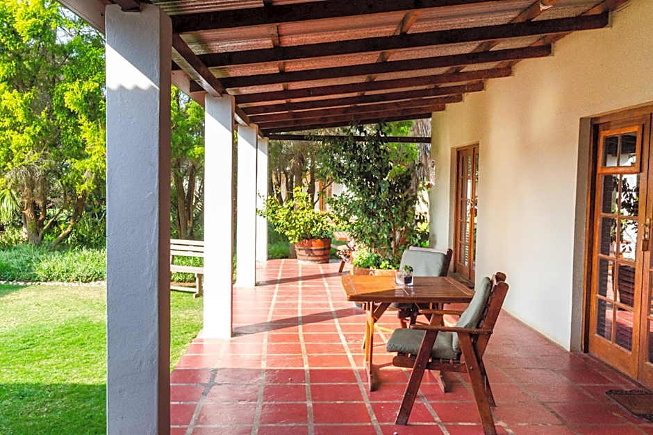 Mooiplaas Guesthouse