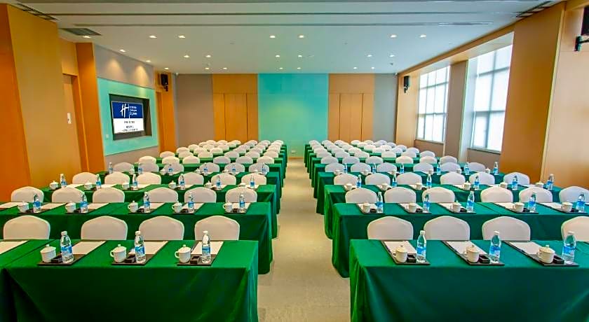 Holiday Inn Express Yaan City Center By IHG