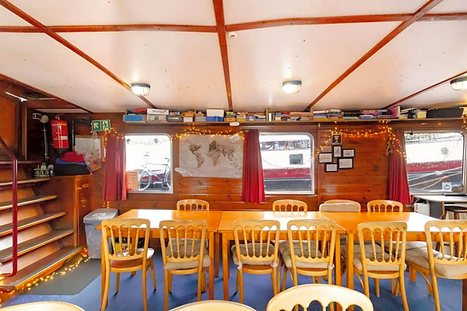 Intersail Hostel - Avontuur