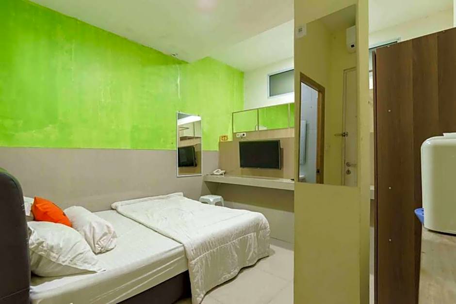 KoolKost near Nagoya Hill Batam (Minimum Stay 30 Nights)