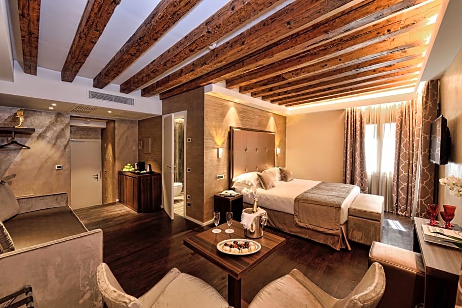 Photo 1 of 5 of Classic Junior Suite