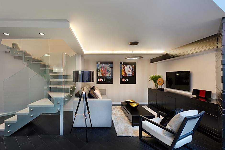 21st Floor Hotel