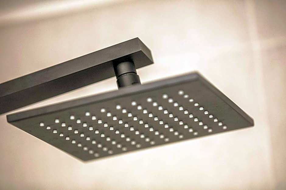 Nightcap at The Cheeky Squire