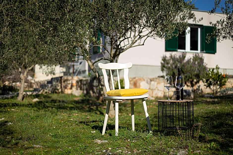 Olive Eden Holiday Home