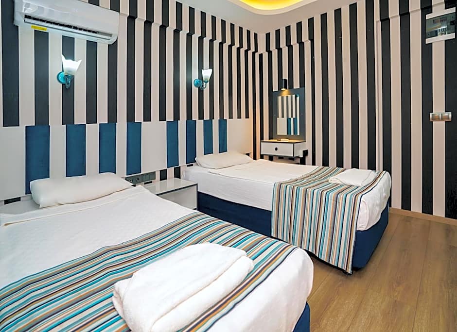 Miss Cleopatra Hotel