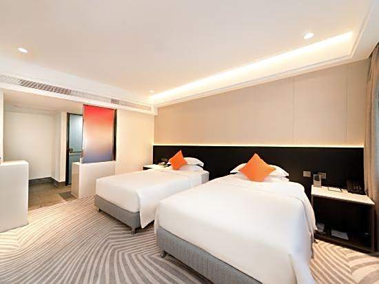 Art Star Hotel (Guangzhou Quzhuang Metro Station)