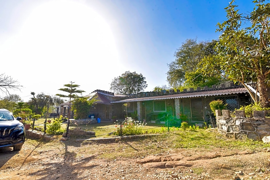 Hotel Castle Rock Mount Abu by SAH