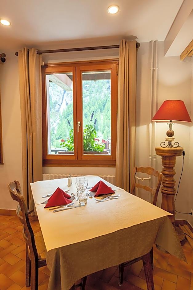 Logis Hôtel Spa la Cascade