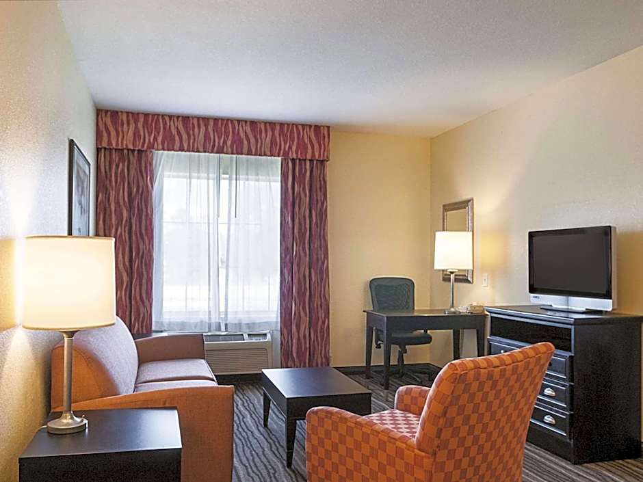 La Quinta Inn & Suites by Wyndham Slidell - North Shore Area