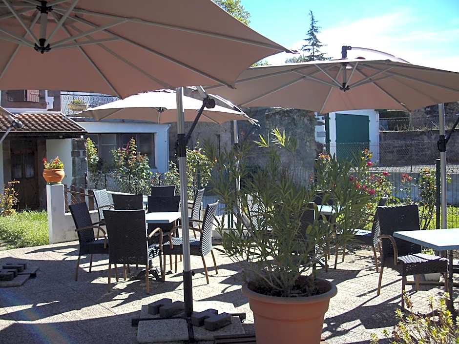 Refuge d'étape Zuharpeta Randonneur Pèlerin