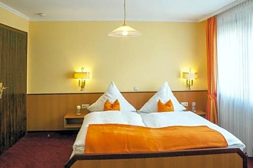 Weinhotel Hubertus Garni