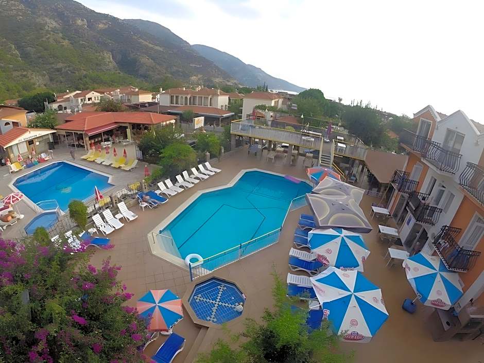 Magic Tulip Hotel
