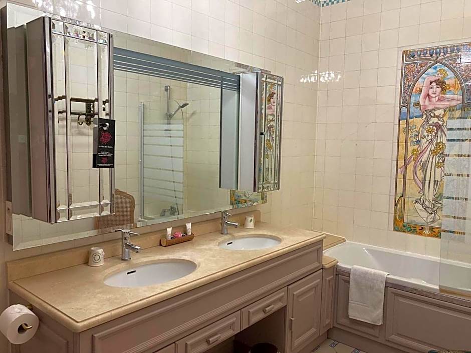 La Villa des Roses Gîte Chambres d'hôtes Piscine chauffée