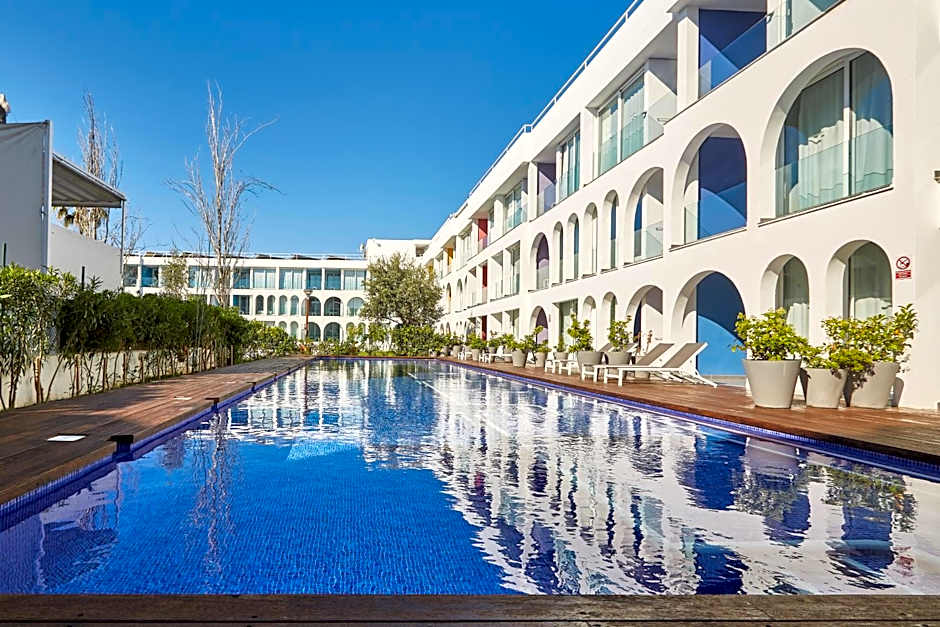 Ebano Hotel Apartments & Spa