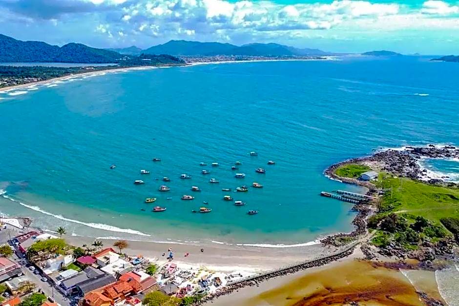 Cabana com vista mar, nascer do sol e lua cheia