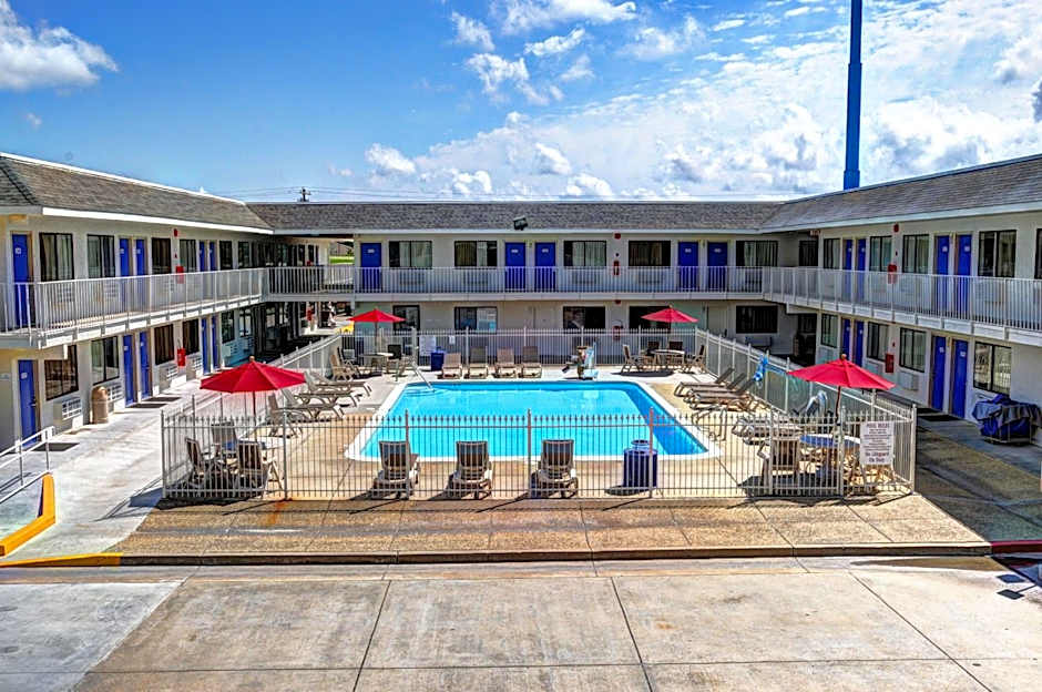 Motel 6-Slidell, LA - New Orleans