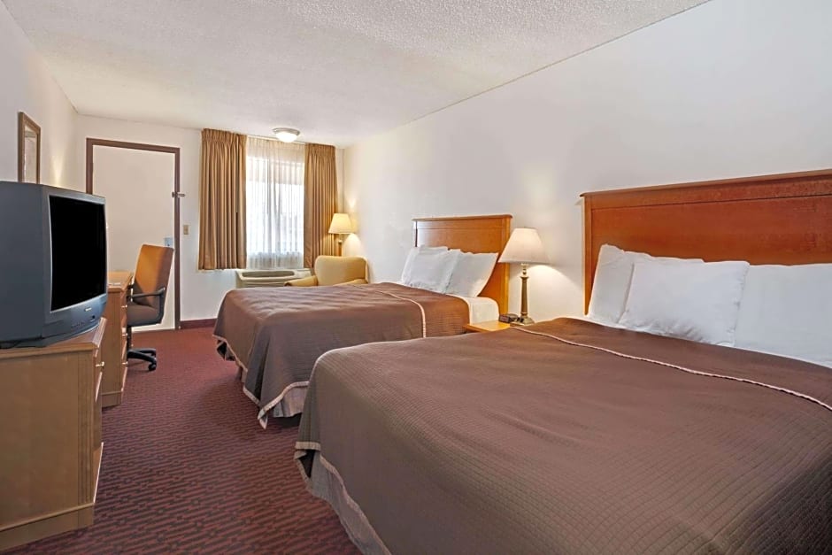 Howard Johnson by Wyndham Tallahassee