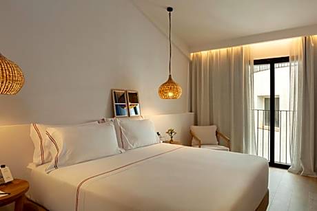 Double or Twin Room with City View