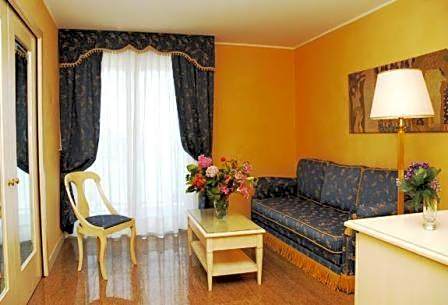 Suite with Balcony