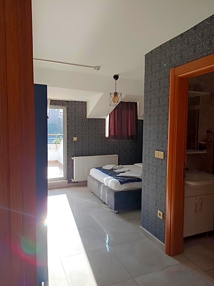 Royal City Hotel Old Town