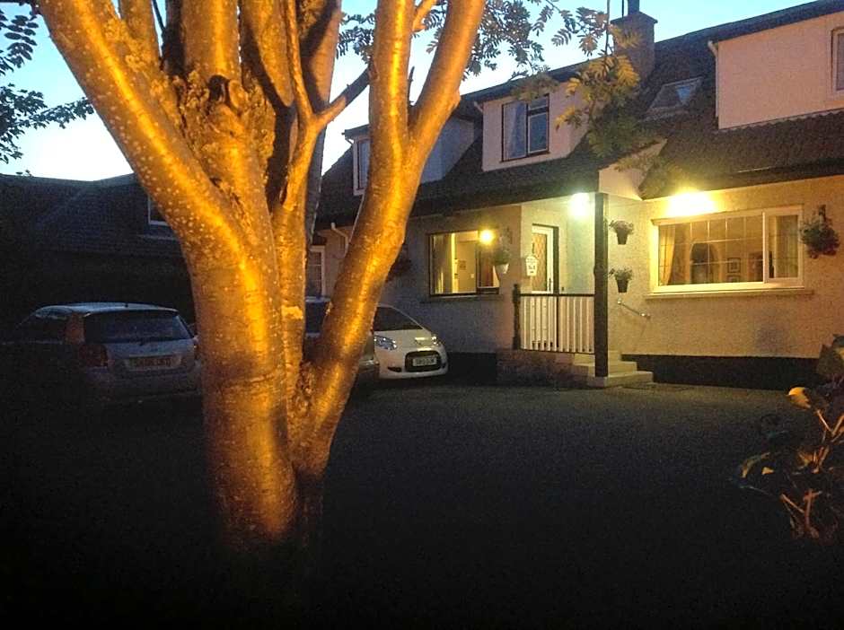 Dunroamin Bed and Breakfast