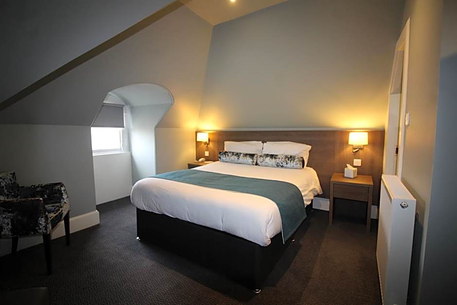 The Royal Hotel Elgin