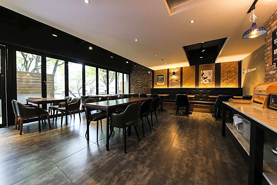 Louis Hotel Gangneung