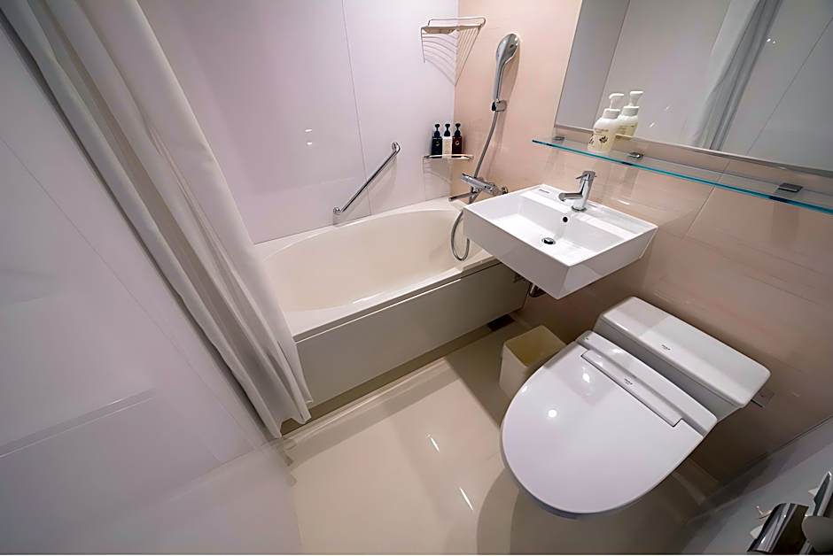 Book Hotel Kyoto Kujo