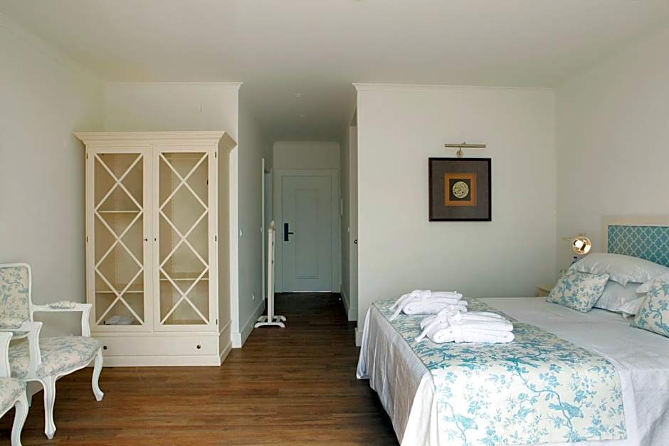 Hotel Casa Palmela  Small Luxury Hotels (Hotel & Villas)