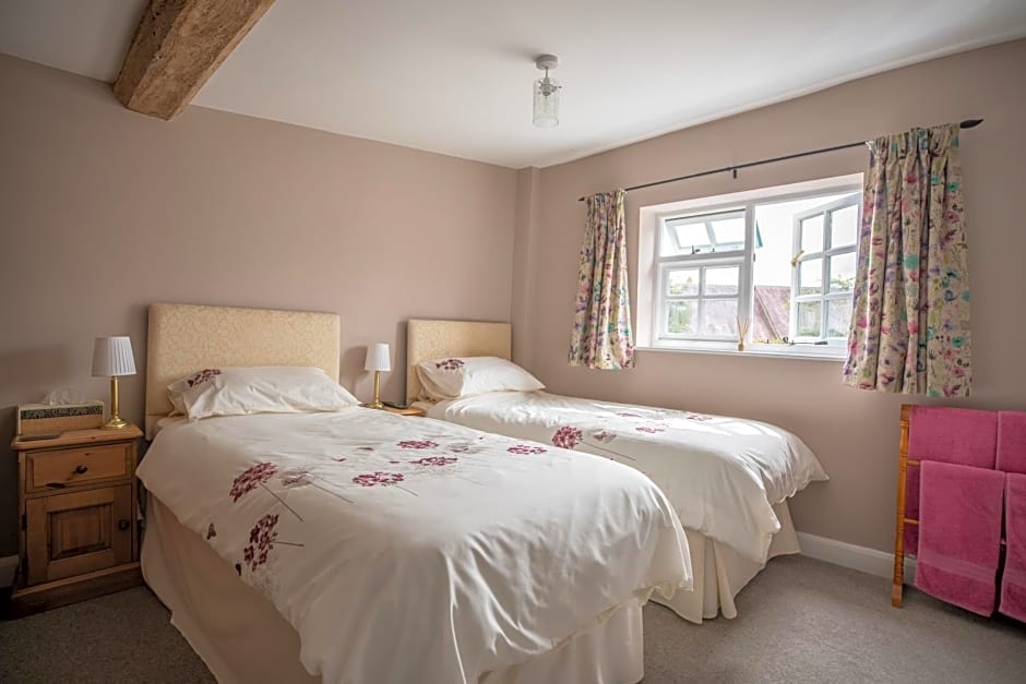Old Beams Bed & Breakfast