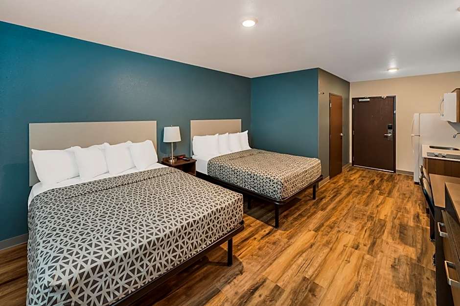 WoodSpring Suites West Palm Beach