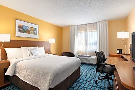 Queen Room - Non-Smoking