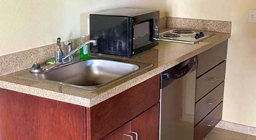 AmericInn by Wyndham Oshkosh