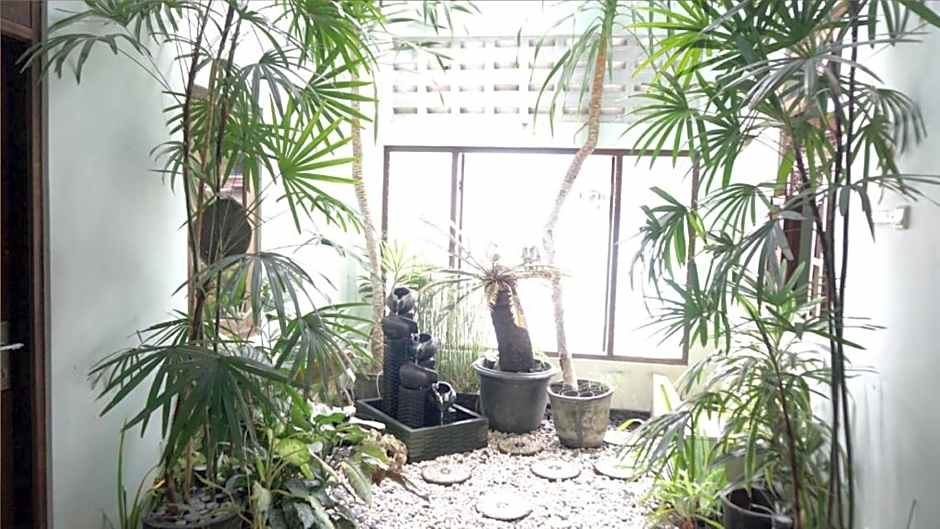 Ndalem Mantrijeron Hotel