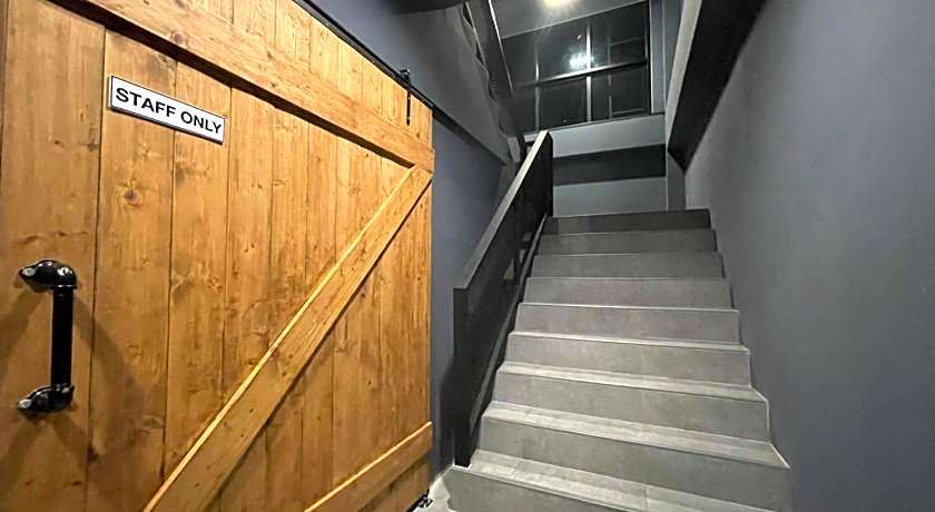 Loft Space Hotel