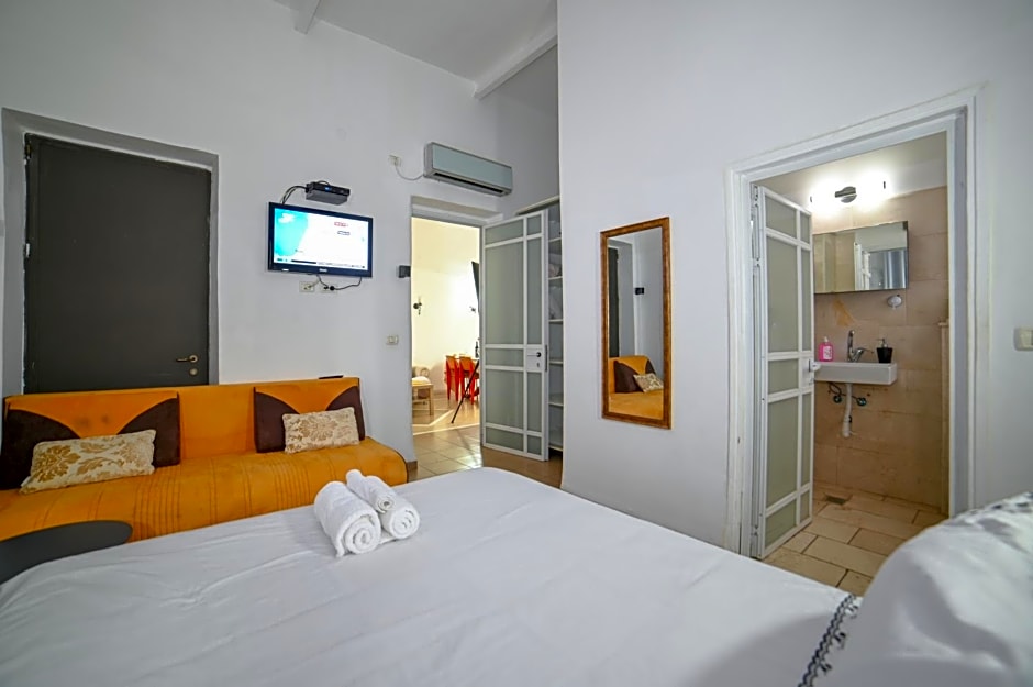 Domos Tiberias - Heated pool דומוס טבריה- בריכה מחוממת