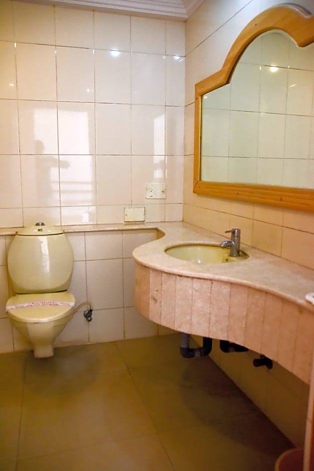 Hotel Singaar International