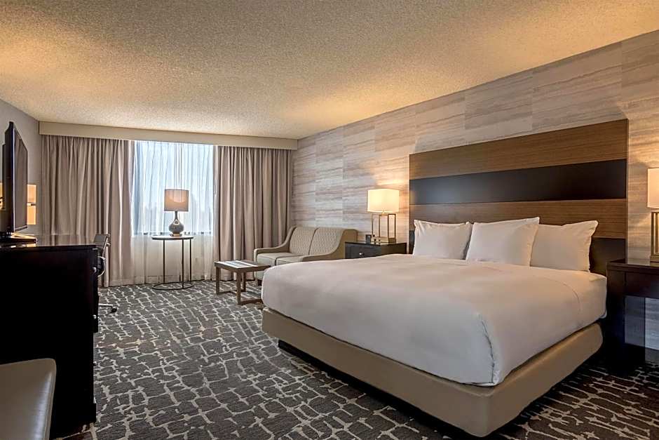 DoubleTree by Hilton Hotel Denver Aurora