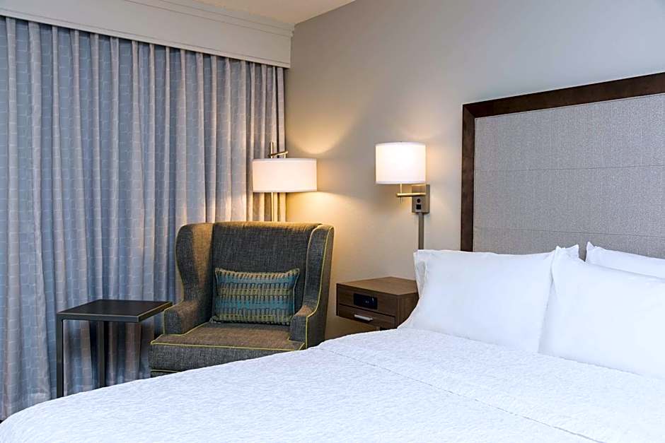 Hampton Inn By Hilton Milwaukee-Northwest