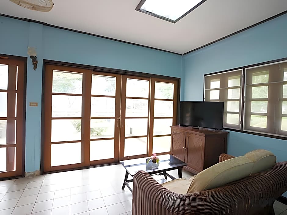 Eurasia Chaam Lagoon Hotel