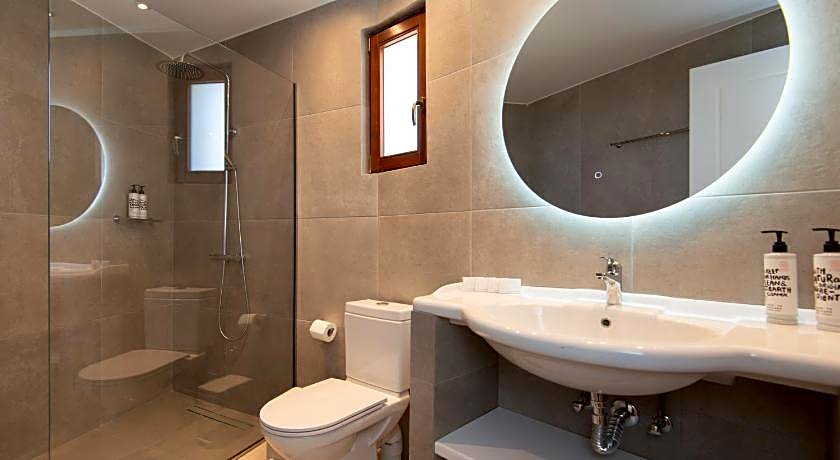 Windmill Bella Vista Hotel