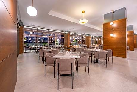 Sural Saray (Adult Only +16)